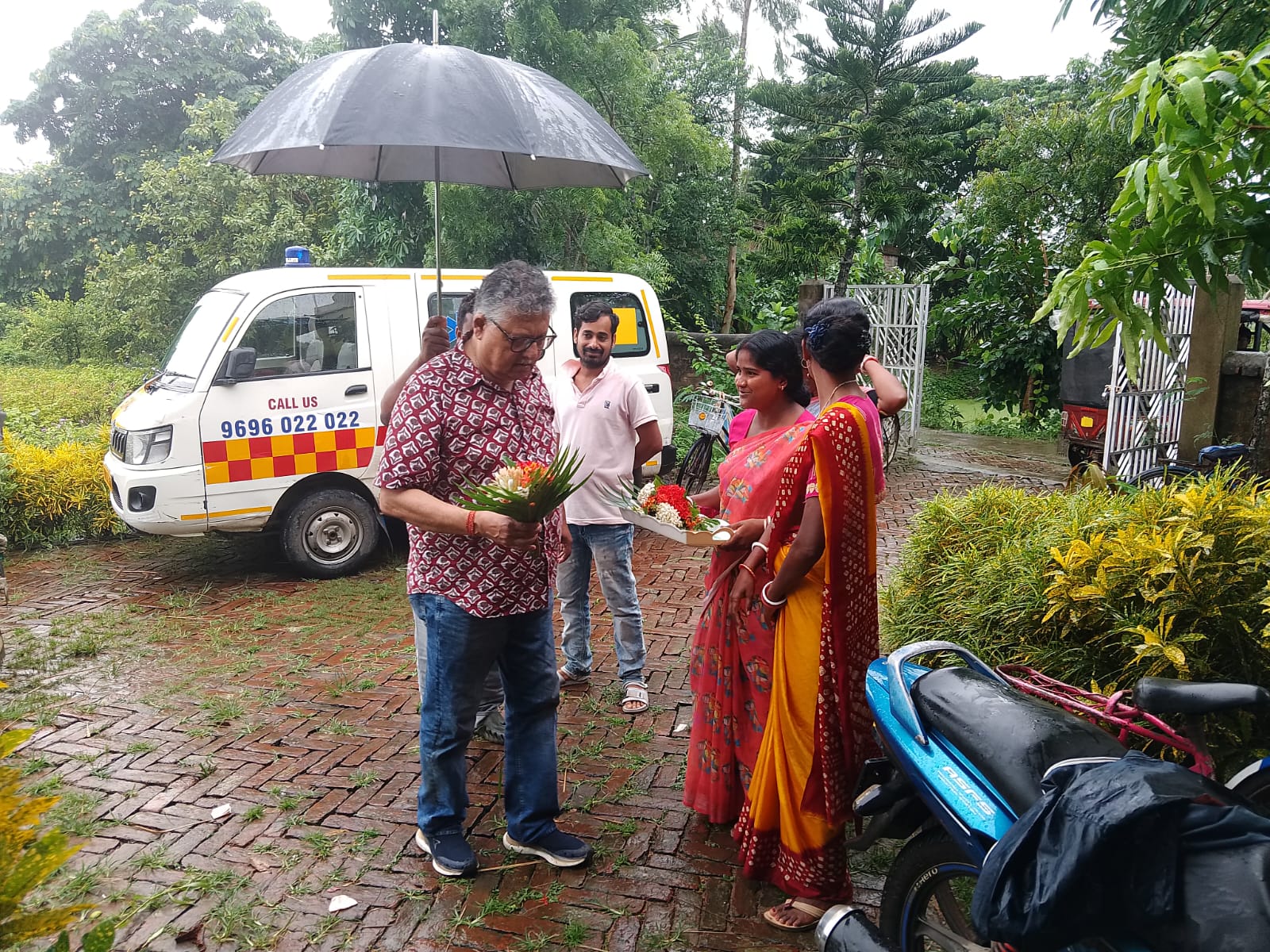 Delegates From International Management Institute Visit Mukti Gram Purba Sridharpur
